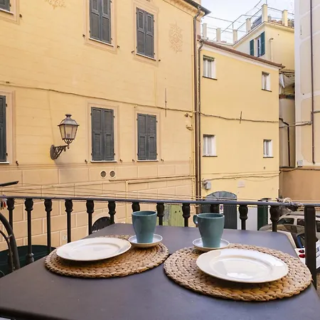 Schiaffino By Wonderful Italy * Laigueglia